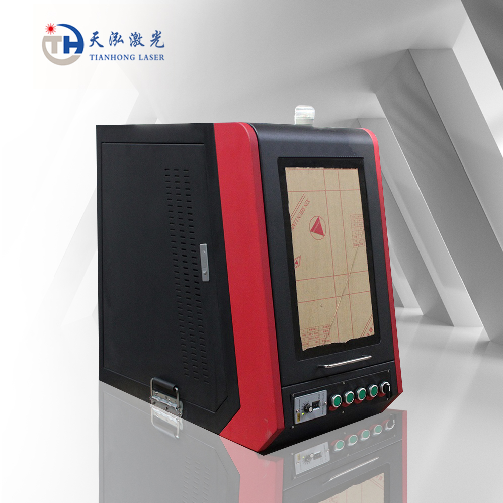 Enclosed Fiber Laser Cutting Machine